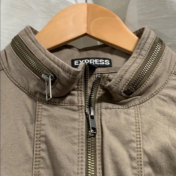 Express Jacket - Picture 3 of 10